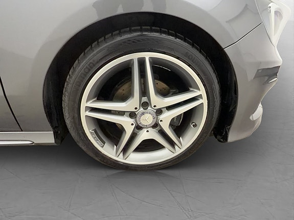 Mercedes-Benz A180 30 of 30