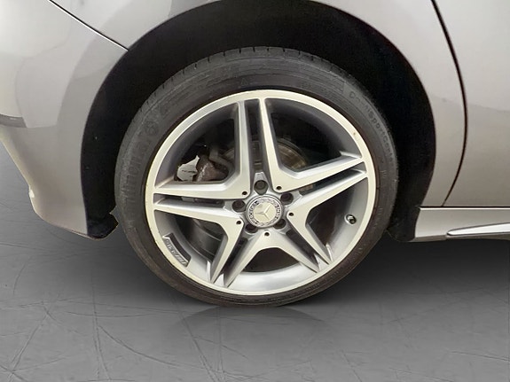 Mercedes-Benz A180 29 of 30