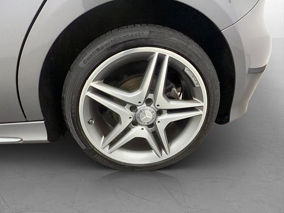 Mercedes-Benz A180 28 of 30