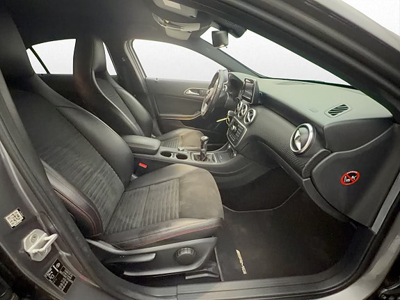 Mercedes-Benz A180 14 of 30
