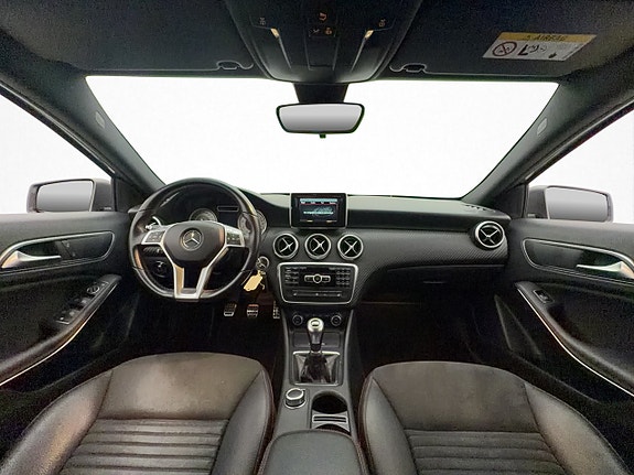 Mercedes-Benz A180 12 of 30