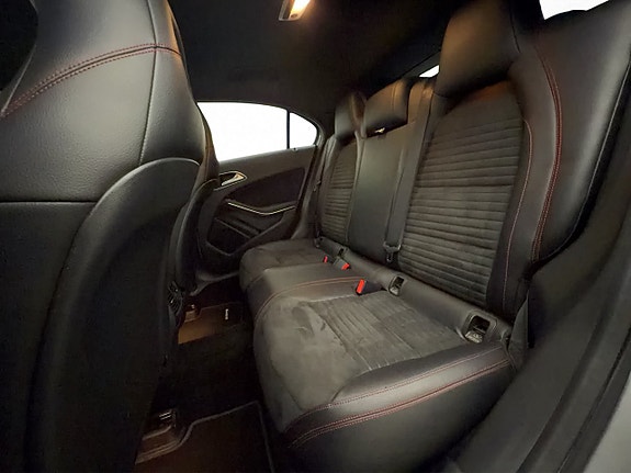 Mercedes-Benz A180 16 of 30