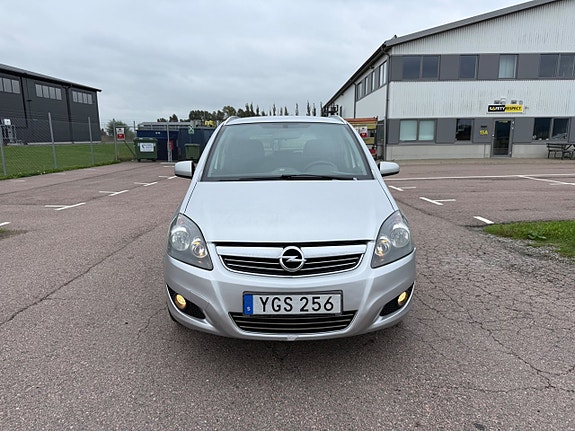 Opel Zafira 6 of 11