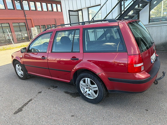 Volkswagen Golf IV 3 of 4