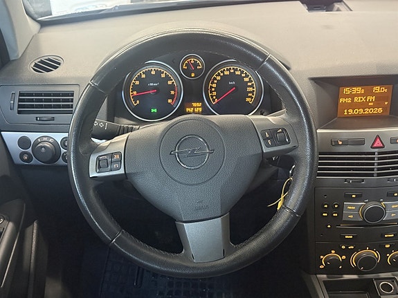 Opel Astra 20 of 21