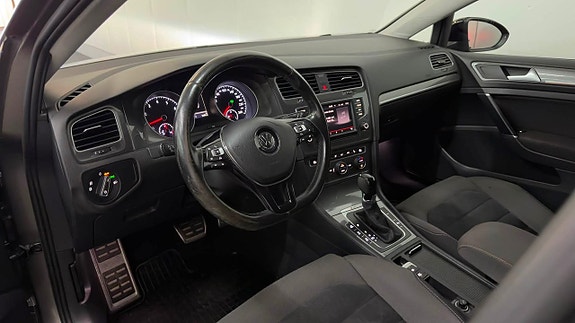 Volkswagen Golf Alltrack 14 of 22