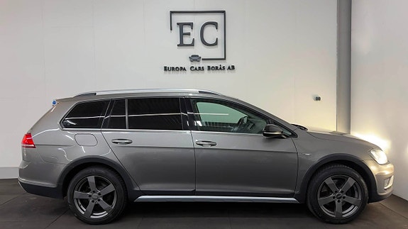 Volkswagen Golf Alltrack 9 of 22