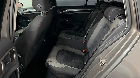 Volkswagen Golf Alltrack 5 of 22