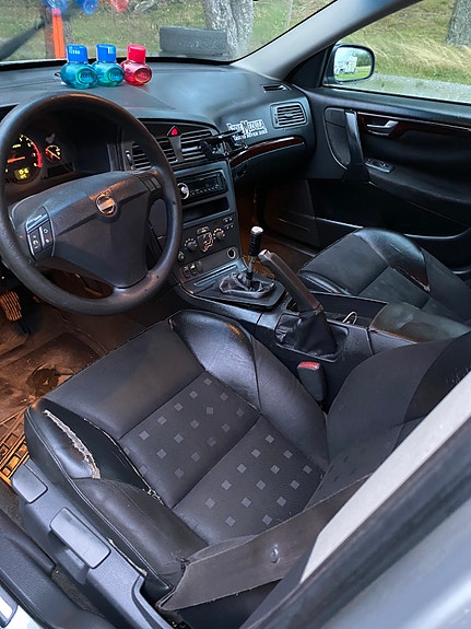 Volvo S60 5 of 7