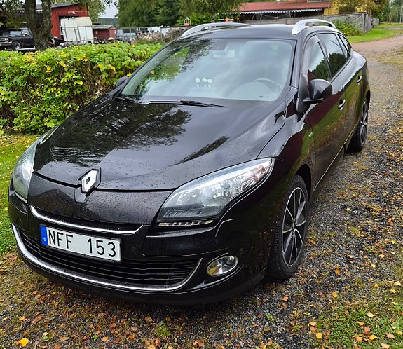 Renault Megane III 2 of 9