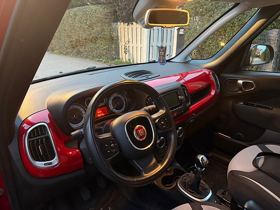 Fiat 500L 8 of 12