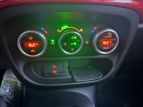Fiat 500L 11 of 12