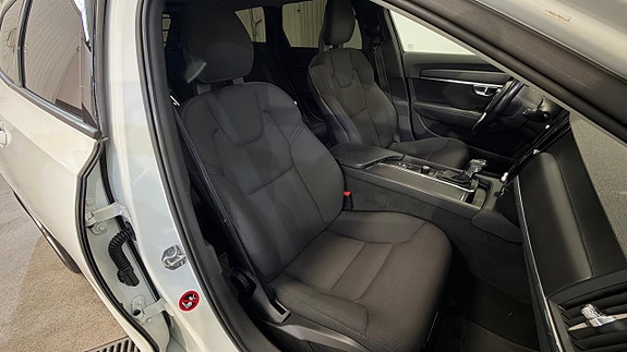 Volvo V90 10 of 14