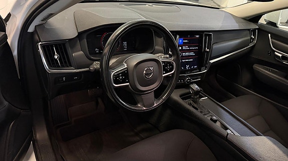Volvo V90 9 of 14