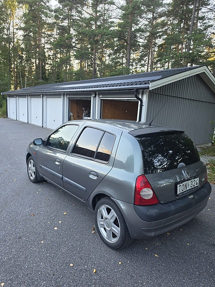 Renault Clio 3 of 4