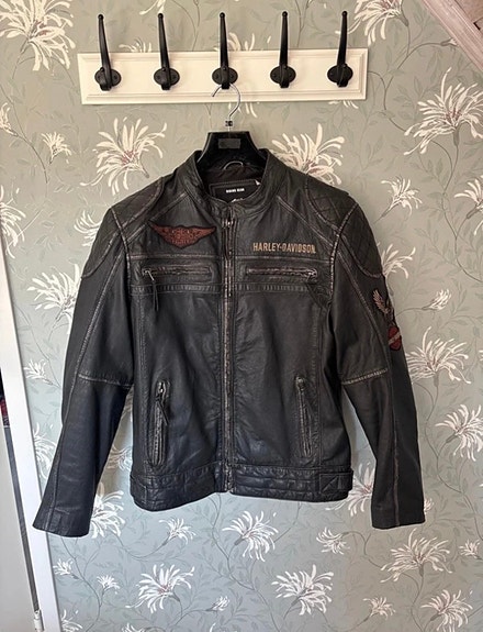 Product image 1 of 8