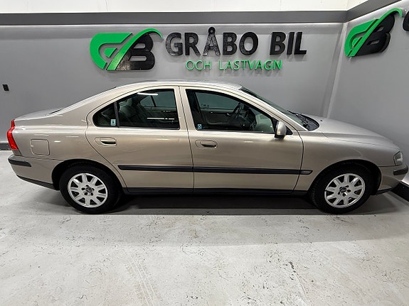 Volvo S60 6 of 16