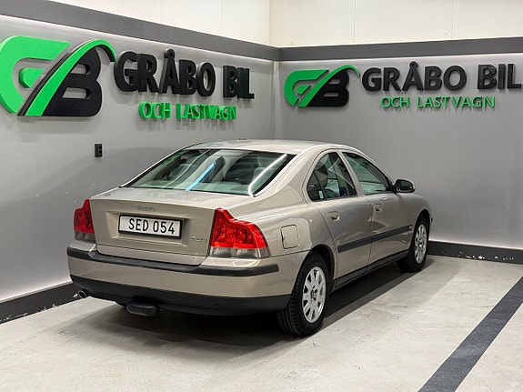 Volvo S60 5 of 16
