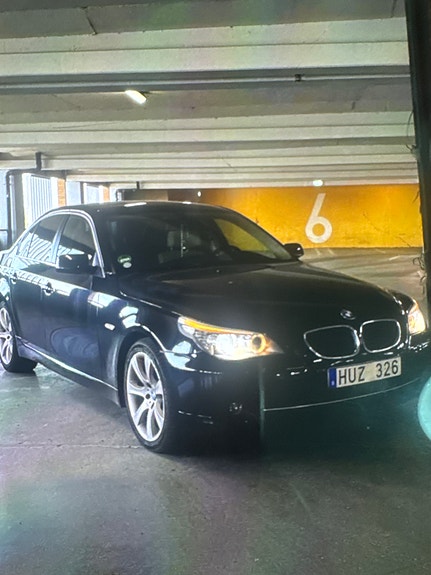 BMW 520i 16 of 16