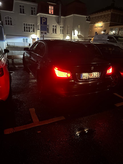 BMW 520i 6 of 16