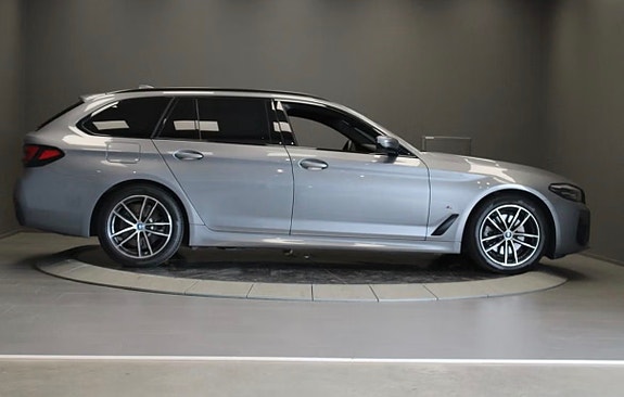 BMW 520d 2 of 9