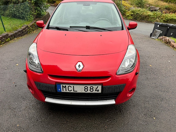 Renault Clio 2 of 12