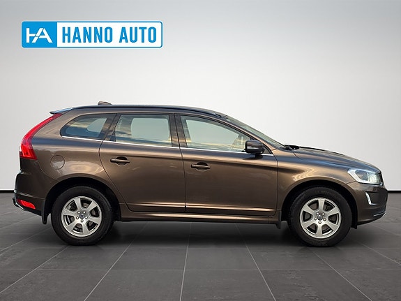 Volvo XC60 6 of 30