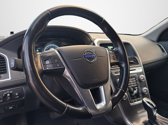 Volvo XC60 21 of 30
