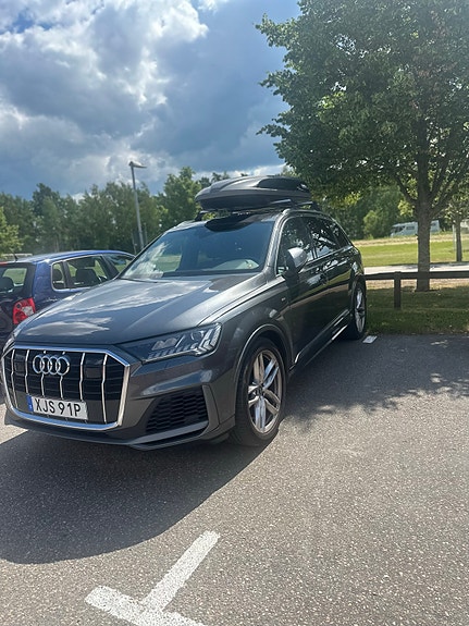 Audi Q7 8 of 9