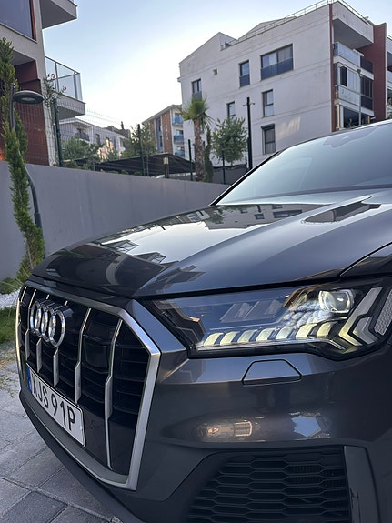 Audi Q7 7 of 9