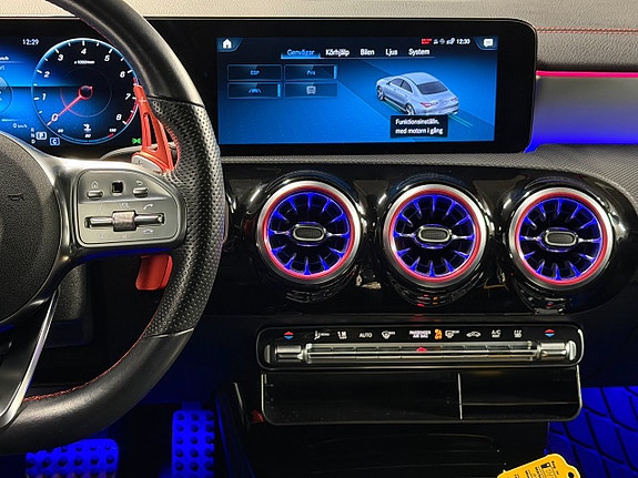 Mercedes-Benz CLA200 16 of 27