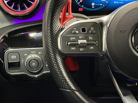 Mercedes-Benz CLA200 14 of 27