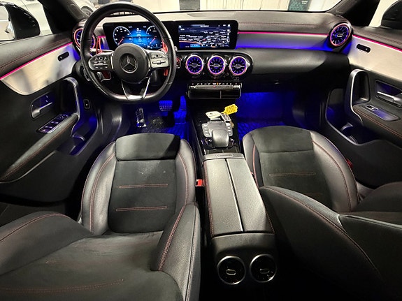 Mercedes-Benz CLA200 10 of 27