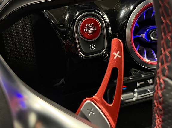 Mercedes-Benz CLA200 19 of 27