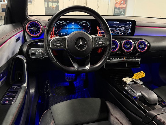 Mercedes-Benz CLA200 11 of 27