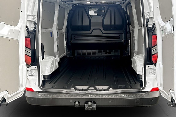 Ford Transit Custom 7 of 7