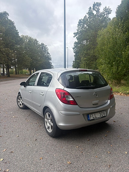 Opel Corsa 3 of 5
