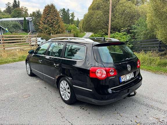 Volkswagen Passat 4 of 11