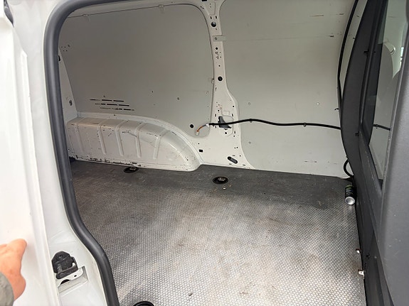 Volkswagen Caddy Maxi 14 of 20