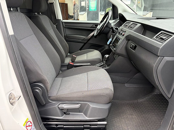 Volkswagen Caddy Maxi 17 of 20
