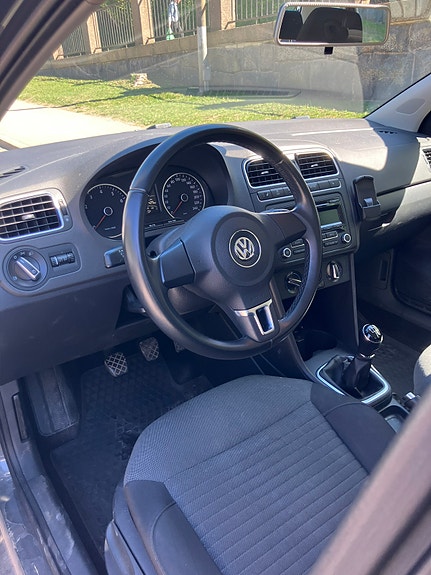 Volkswagen Polo 3 of 5