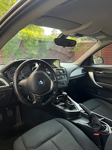 BMW 120d 3 of 9