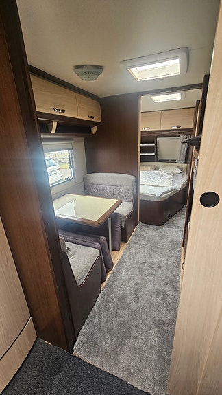 Hobby Prestige ukfe 720 med Stand-by tält och säsongsplats 7 of 13
