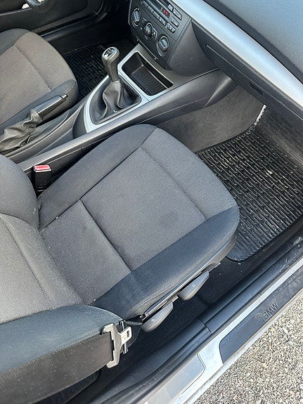 BMW 118i 7 of 11