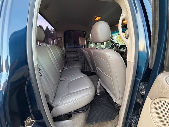 Dodge RAM 2500 10 of 17