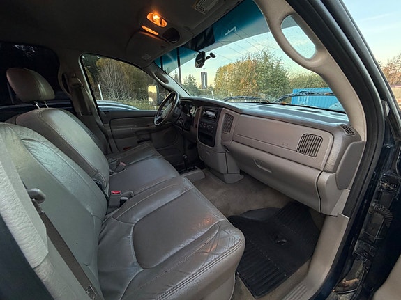 Dodge RAM 2500 17 of 17