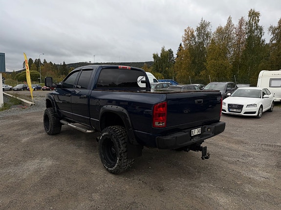 Dodge RAM 2500 3 of 8