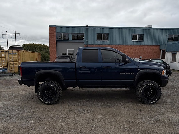 Dodge RAM 2500 5 of 8