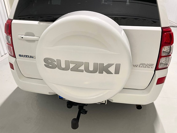 Suzuki Grand Vitara 8 of 30