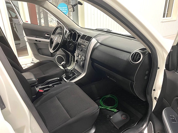 Suzuki Grand Vitara 22 of 30